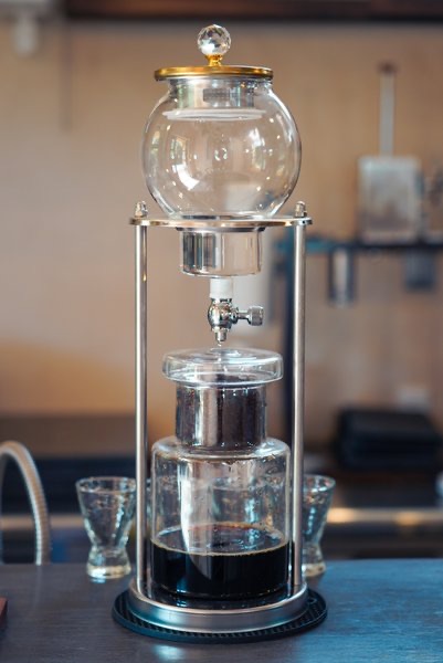 WAAP TABLE のカフェ空間